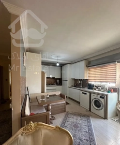 آپارتمان ۱۱۰ متری ۲ خواب در کریم آباد