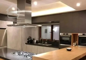 هاشمیه/۱۴۲متر/تک واحدی/پارکینگ بدون مزاحمت