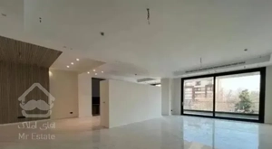 ۲۱۵ متر ۳ خواب تک واحدی/۲۵مترانباری/۲پارکینگ/شهران