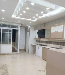 180متری اقبال نزدیک مترو وبلوار تک واحدی شیک 3خواب