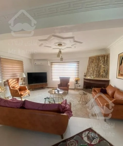 فروش ویلا داخل شهرک متراژ زمین ۴۰۰ متر بنا ۱۳۰ متر