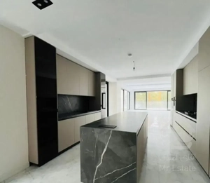 ۲۶۶مترآپارتمان/فول‌مشاعات برند/۳پارکینگ/تاپ لوکیشن