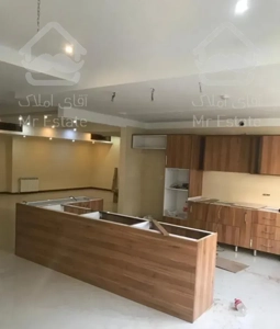 ۱۷۵متر ایرانشهر/کریم خان/۲پارکینگ سندی