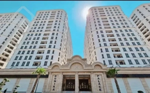 طبقه اخر۱۲۵م رونیکا پالاس کوهک دریاچه منطقه۲۲ طوبی