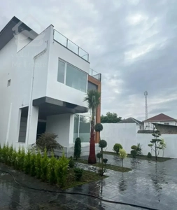 ویلا شهرکی ،رویان ،سه خواب مستر ،روف گاردن ،نوساز