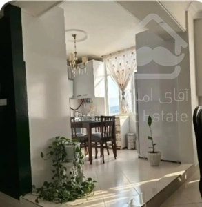 ۱۳۲ متر غرق نور(املاک حاجی زاده)