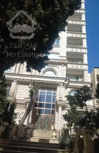 220متر فرمانیه اندرزگو فول مشاعات