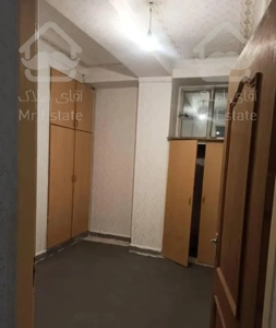 واحد در میدان شهدای لاله