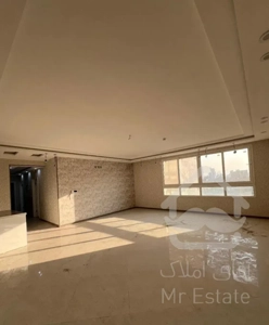 ۱۲۸ متر ۳ خوابه سنددار/غرق در نور/ ۳ دقیقه تا حرم