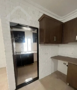 آپارتمان آسانسور دار کوچه قادی متراژ ۱۰۰ متر