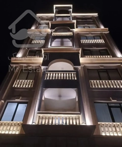 ۱۷۵ متری/نوساز/تک واحدی/ پشت حاشیه بلوار وکیل اباد