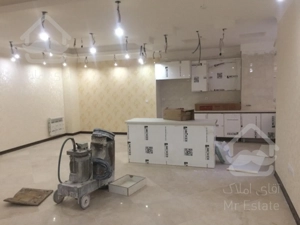 ۱۴۰متر نوساز عالی صادقیه شمال فردوس شرق