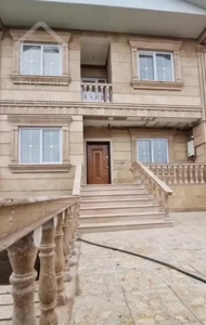 * املاک سناتـور * ویلای دوبلکس 4خواب نزدیک شهر