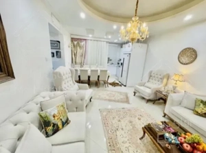 ۸۵متر دو خواب فول سالن پرده خور شقایق