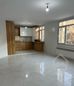 فروش آپارتمان ۸۵ متری ۲ خوابه طبقه ۱