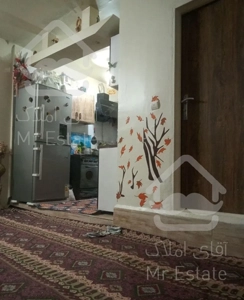 آپارتمان چهار طبقه از4/4 نقلی با جای پارک ماشین