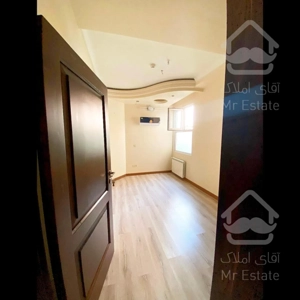 120 متر در تاپ لوکیشن پاسداران