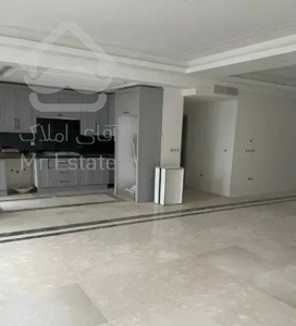 آپارتمان تک واحدی ۱۳۵ متر ۳ خواب پارکینگ و آسانسور
