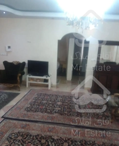 اپارنمان ۱۰ساله در طبقه سوم