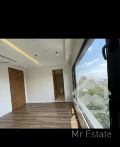 آپارتمان نوساز غرق در نور نقشه