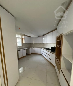 واحد۱۱۵متری /کلید نخورده برج /B3چیتگر ۲خواب