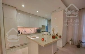 152 متر فرشته/۳ پارکینگ/دسترسی به خیابان اصلی