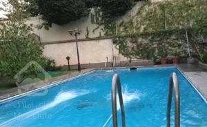 ۲۴۰ متر ویلایی ۱ از ۲ شهرک غرب همکف