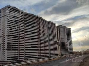 ۱۰۶ متر جنوبی طبقه ۲۷ برجهای هوافضا خرازی