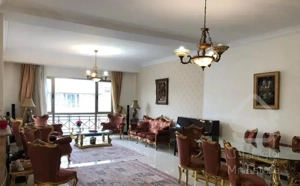 آپارتمان ۱۳۰ متری ۳ خواب ۲ پارکینگ/ هروی