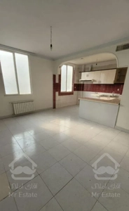 تهرانپارس ۴۵متر ۱خ با اسانسور روبه افتاب