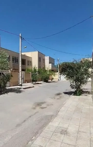 آپارتمان دو طبقه شاهدیه / بلوار سعادت