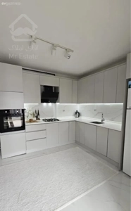 آپارتمان ۲۵۰ متری نوساز