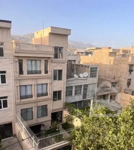 خانه ویلایی ۳ طبقه بنا / المپیک زیبادشت بالا