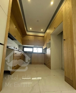 آپارتمان ۳ خواب شیک در اقبال- بهترین قیمت-آسانسور