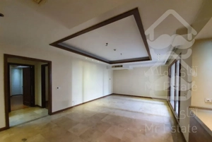 آپارتمان ۱۳۰ متری دو خواب در کامرانیه