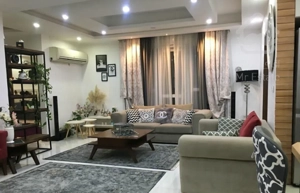 تک واحده 104متری*نزدیک به اصلی*پلان مربع