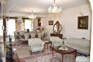 ۸۵متر۲خواب/فردوس غرب/لوکیشن عالی/نورگیر عالی / کلاپرده خور/