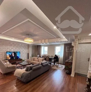 ۹۵متر ۲خواب فول امکانات/خوش نقشه/روبه آفتاب