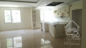 131متر/کلید نخورده/سالن پرده خور