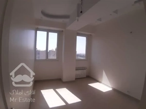 90متر2خواب  سالن پرده خور  کم سن  فردوس غرب