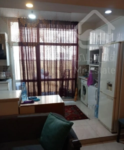 ۸۲ متر ۲ خواب  تکواحدی طبقه‌ ۲ ستارخان