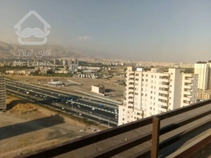 ۶۰ متری/غرق در نور/ مدرن