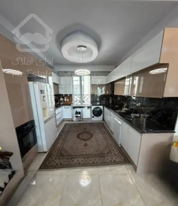 گیشا ۱۲۰ متر ۲ خواب ۷ سال ساخت زیر قیمت