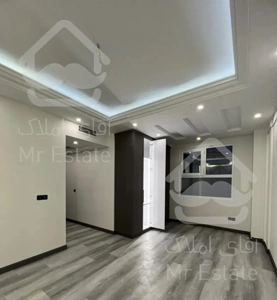 برج عیانشین/۱۰۴متر دریاچه چیتگر/پنت هوس/وام دار