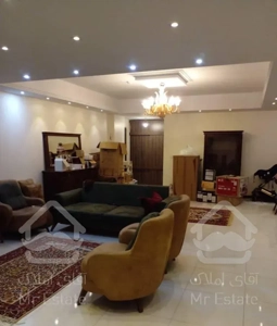 آپارتمان ۱۳۰ متری ۳ خواب