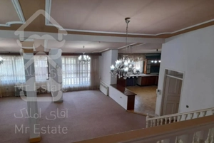 اجاره ویلا دربست ۳۰۰ متری در بلوار شیرودی