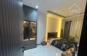 اجاره واحد ۱۴۰ متری