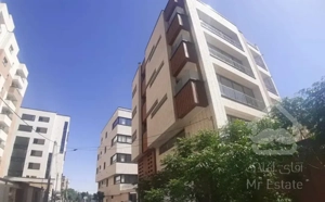 ویلایی چهار طبقه صفر