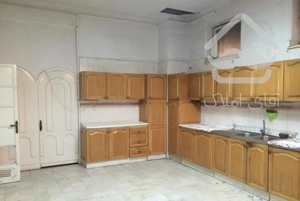 255 متر آپارتمان - قدرالسهم دار