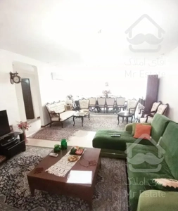 ۹۰ متر، سالن پرده خور